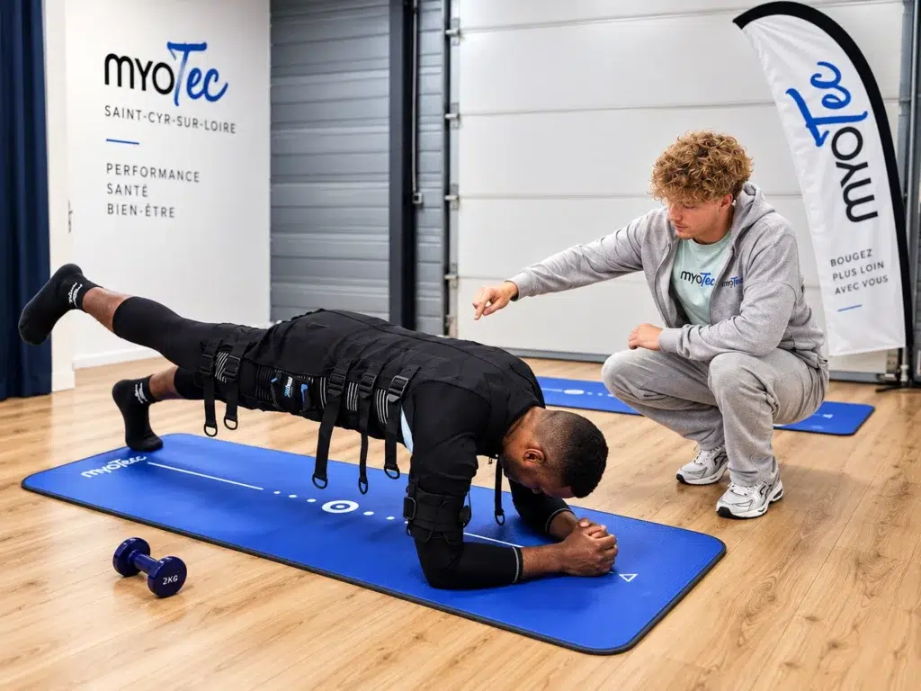 Séance EMS de gainage encadrée par un coach MyoTec Saint-Cyr-sur-Loire